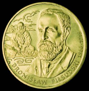 Moneta Nordic Gold; rewers – Polscy Podróżnicy i Badacze: Bronisław Piłsudski (1866-1918)