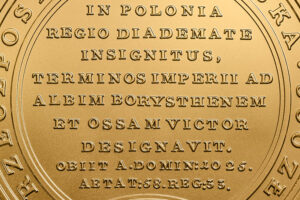 Detal złotej monety Skarby Stanisława Augusta – Bolesław Chrobry