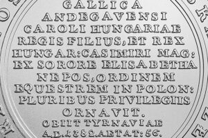 Detal srebrnej monety Skarby Stanisława Augusta – Skarby Stanisława Augusta – Ludwik Węgierski