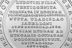 Detal srebrnej monety Skarby Stanisława Augusta – Jadwiga